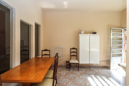 Casa à venda com 500m², 3 quartos e 4 vagas Casa à venda com 500m², 3 quartos e 4 vagasCozinha