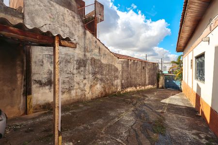 Casa à venda com 500m², 3 quartos e 4 vagas Casa à venda com 500m², 3 quartos e 4 vagasGaragem