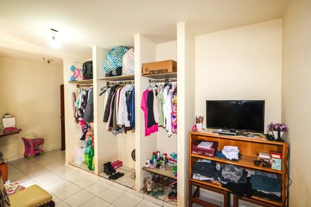 Casa à venda com 500m², 3 quartos e 4 vagas Casa à venda com 500m², 3 quartos e 4 vagasSuíte 2