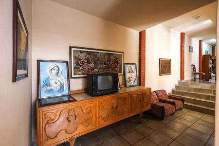 Casa à venda com 500m², 3 quartos e 4 vagas Casa à venda com 500m², 3 quartos e 4 vagasSala