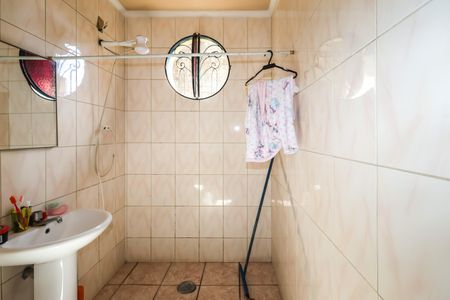 Casa à venda com 500m², 3 quartos e 4 vagas Casa à venda com 500m², 3 quartos e 4 vagasBanheiro da Suíte 2