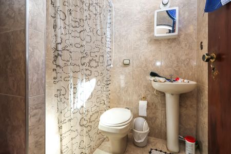 Casa à venda com 500m², 3 quartos e 4 vagas Casa à venda com 500m², 3 quartos e 4 vagas Banheiro da Suíte 3