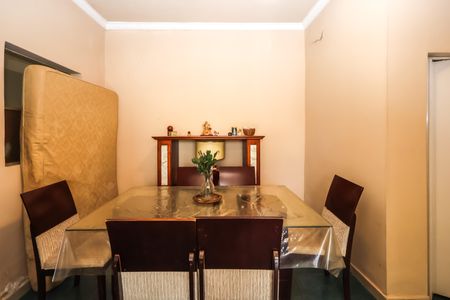 Casa à venda com 500m², 3 quartos e 4 vagas Casa à venda com 500m², 3 quartos e 4 vagasSala de Jantar