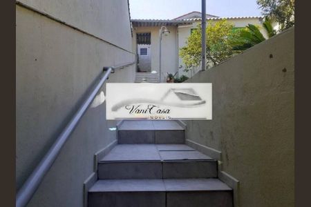 Casa à venda com 104m², 2 quartos e 3 vagas
