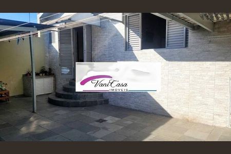 Casa à venda com 104m², 2 quartos e 3 vagas