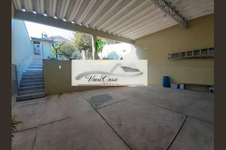 Casa à venda com 104m², 2 quartos e 3 vagas