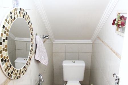 Casa à venda com 242m², 3 quartos e 3 vagasLavabo