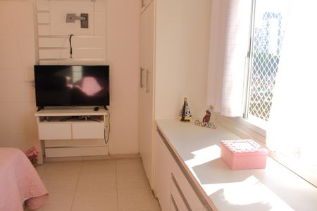 Casa à venda com 242m², 3 quartos e 3 vagasQuarto 3 - Suíte