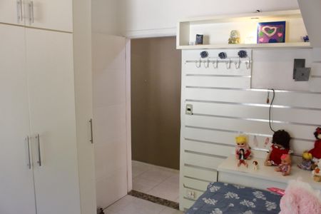 Casa à venda com 242m², 3 quartos e 3 vagasQuarto 2