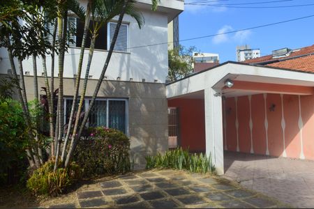Casa à venda com 360m², 3 quartos e 5 vagasFachada