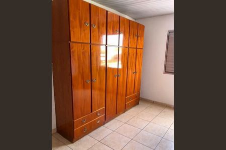 Casa à venda com 360m², 3 quartos e 5 vagasCasa fundos