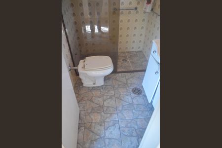 Casa à venda com 360m², 3 quartos e 5 vagasBanheiro do Quarto 1