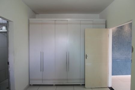 Casa para alugar com 50m², 1 quarto e 1 vagaQuarto