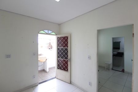 Casa para alugar com 50m², 1 quarto e 1 vagaSala
