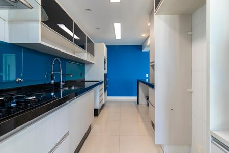 Apartamento à venda com 132m², 3 quartos e 2 vagasCozinha