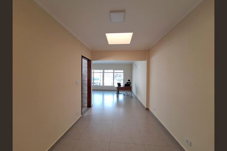 Casa para alugar com 287m², 3 quartos e 6 vagas Casa para alugar com 287m², 3 quartos e 6 vagasSala