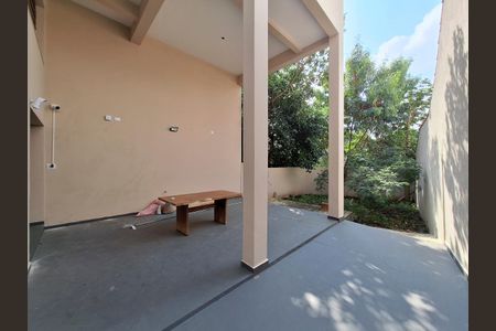 Casa para alugar com 287m², 3 quartos e 6 vagas Casa para alugar com 287m², 3 quartos e 6 vagasÁrea comum