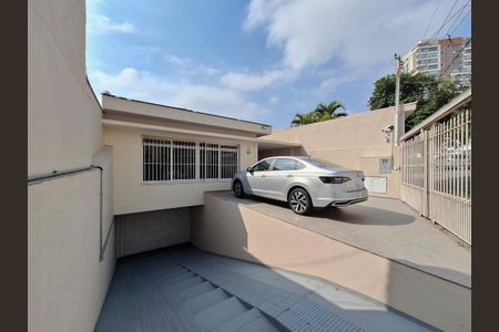 Casa para alugar com 287m², 3 quartos e 6 vagas Casa para alugar com 287m², 3 quartos e 6 vagasÁrea comum