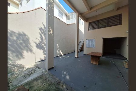 Casa para alugar com 287m², 3 quartos e 6 vagas Casa para alugar com 287m², 3 quartos e 6 vagasÁrea comum