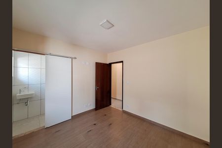 Casa para alugar com 287m², 3 quartos e 6 vagas Casa para alugar com 287m², 3 quartos e 6 vagasQuarto 1