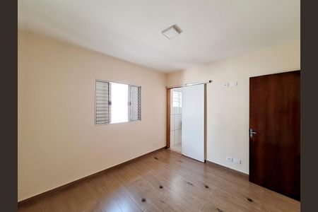 Casa para alugar com 287m², 3 quartos e 6 vagas Casa para alugar com 287m², 3 quartos e 6 vagasQuarto 1