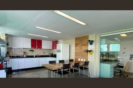 Apartamento à venda com 280m², 4 quartos e 4 vagasEspaço Gourmet