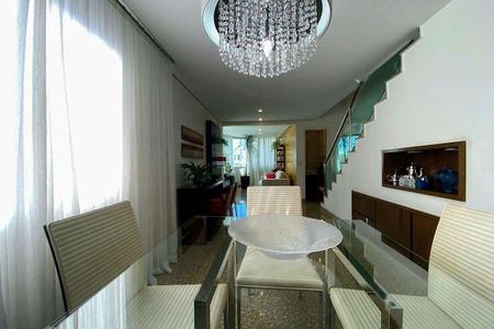 Apartamento à venda com 280m², 4 quartos e 4 vagasSala