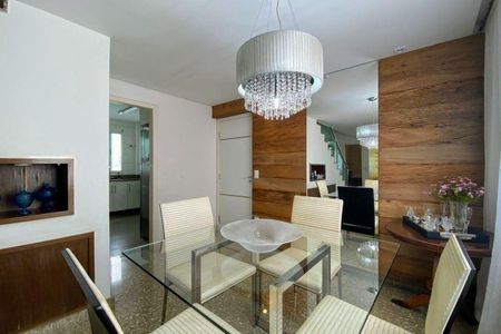 Apartamento à venda com 280m², 4 quartos e 4 vagasSala