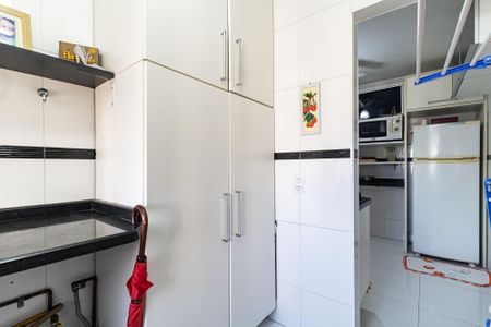 Apartamento à venda com 62m², 2 quartos e 1 vagaÁrea de Serviço