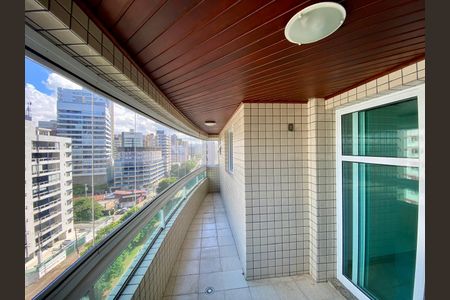 Apartamento para alugar com 170m², 4 quartos e 2 vagasVaranda - Sala