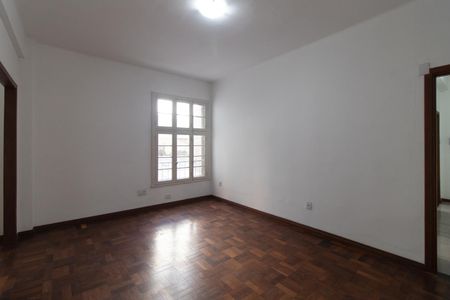 Apartamento à venda com 84m², 4 quartos e sem vagaSala