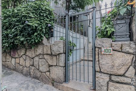 Apartamento à venda com 100m², 2 quartos e sem vagaEntrada 