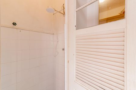 Apartamento à venda com 100m², 2 quartos e sem vagaBanheiro de Serviço