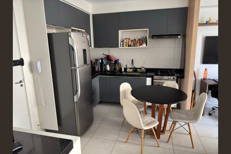 Apartamento à venda com 37m², 1 quarto e 1 vaga Apartamento à venda com 37m², 1 quarto e 1 vagaCozinha e Área de Serviço