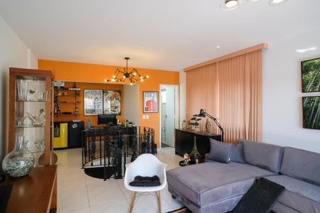 Apartamento à venda com 115m², 2 quartos e 2 vagasSala cobertura