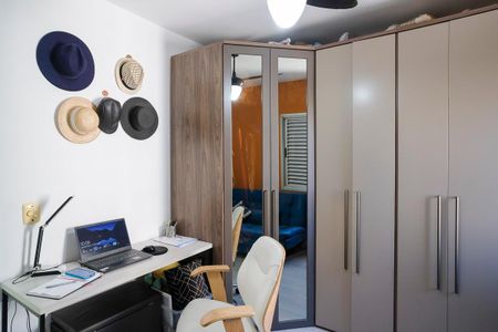 Apartamento à venda com 115m², 2 quartos e 2 vagasQuarto 2Quarto 2