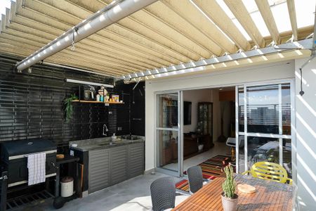 Apartamento à venda com 115m², 2 quartos e 2 vagasVaranda Sala