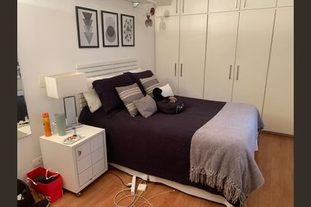 Apartamento à venda com 178m², 4 quartos e 3 vagasFoto 02