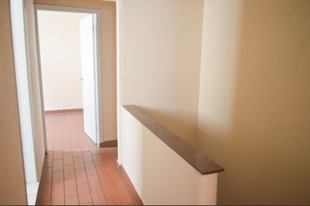 Casa à venda com 291m², 3 quartos e 2 vagasCorredor