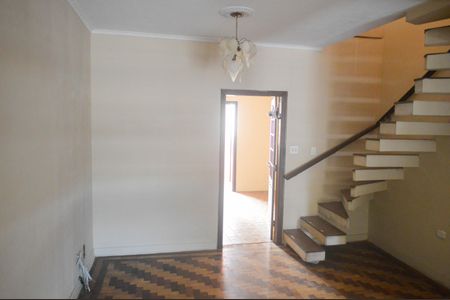 Casa à venda com 291m², 3 quartos e 2 vagasSala