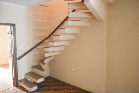 Casa à venda com 291m², 3 quartos e 2 vagasSala