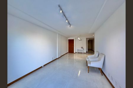 Apartamento à venda com 306m², 3 quartos e 3 vagasSala