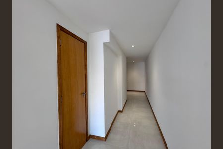 Apartamento à venda com 306m², 3 quartos e 3 vagasCorredor