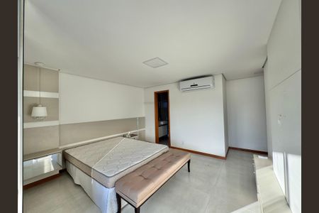 Apartamento à venda com 306m², 3 quartos e 3 vagasSuíte 3