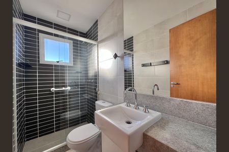 Apartamento à venda com 306m², 3 quartos e 3 vagasSuíte 1 - Banheiro