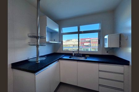 Apartamento à venda com 306m², 3 quartos e 3 vagasCozinha e Área de Serviço