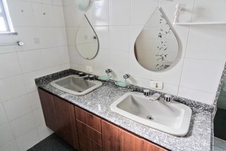 Casa para alugar com 420m², 4 quartos e sem vagaBanheiro da Suíte 4