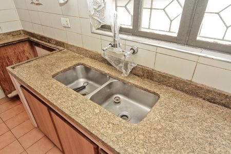 Casa para alugar com 420m², 4 quartos e sem vagaCozinha