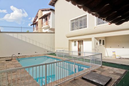 Casa para alugar com 420m², 4 quartos e sem vagaÁrea externa