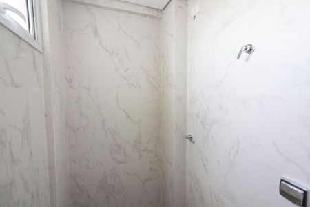 Apartamento para alugar com 66m², 2 quartos e 2 vagasBanheiro da Suite